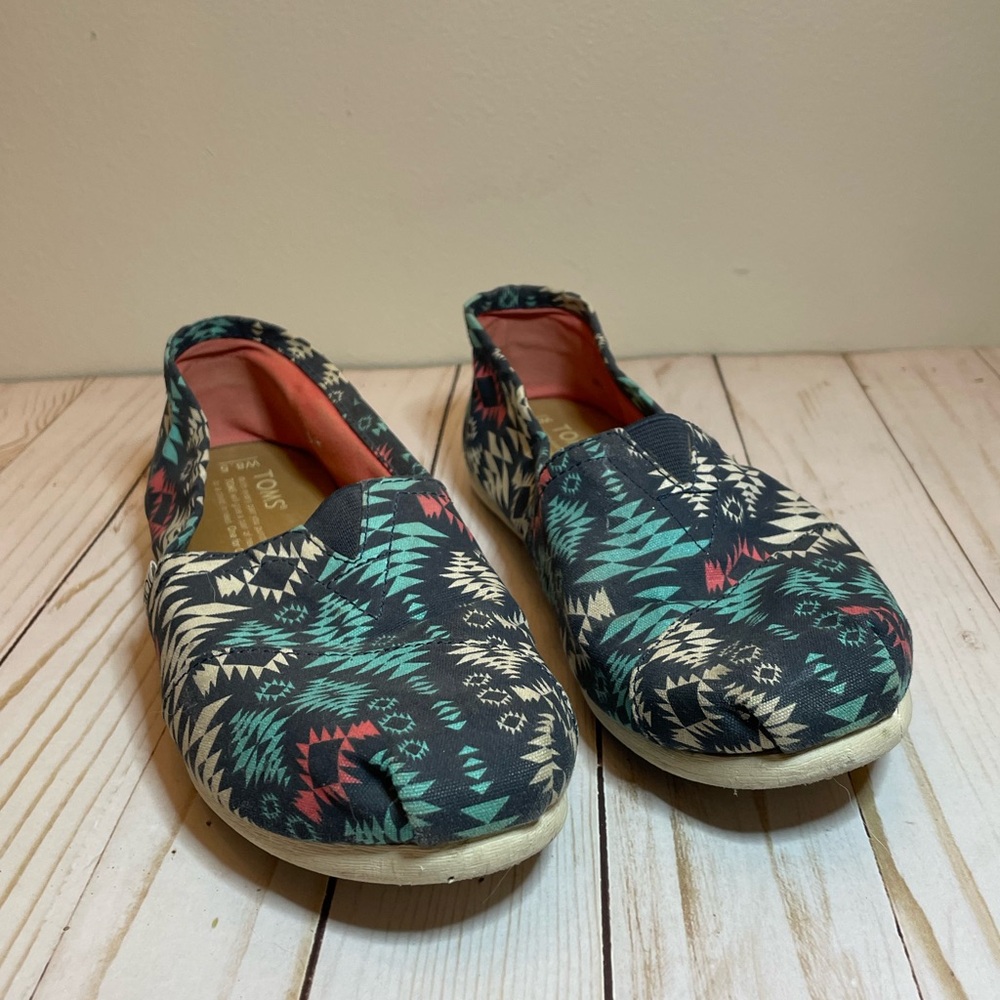 TOM’S Aztec Print Multicolor Women Shoes Sz W8.5